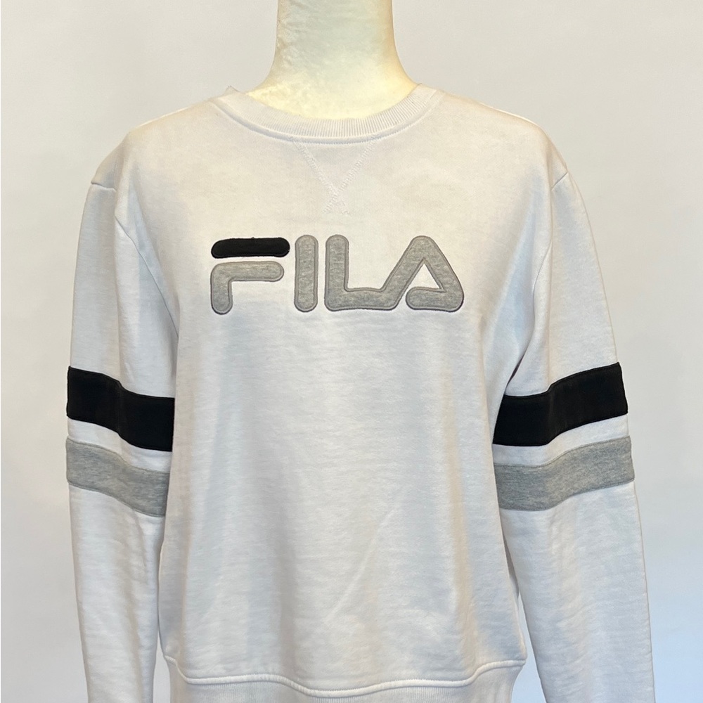 MLSS001 Fila Men's Crew Neck White, Black, and Gray Sweatshirt Size Large